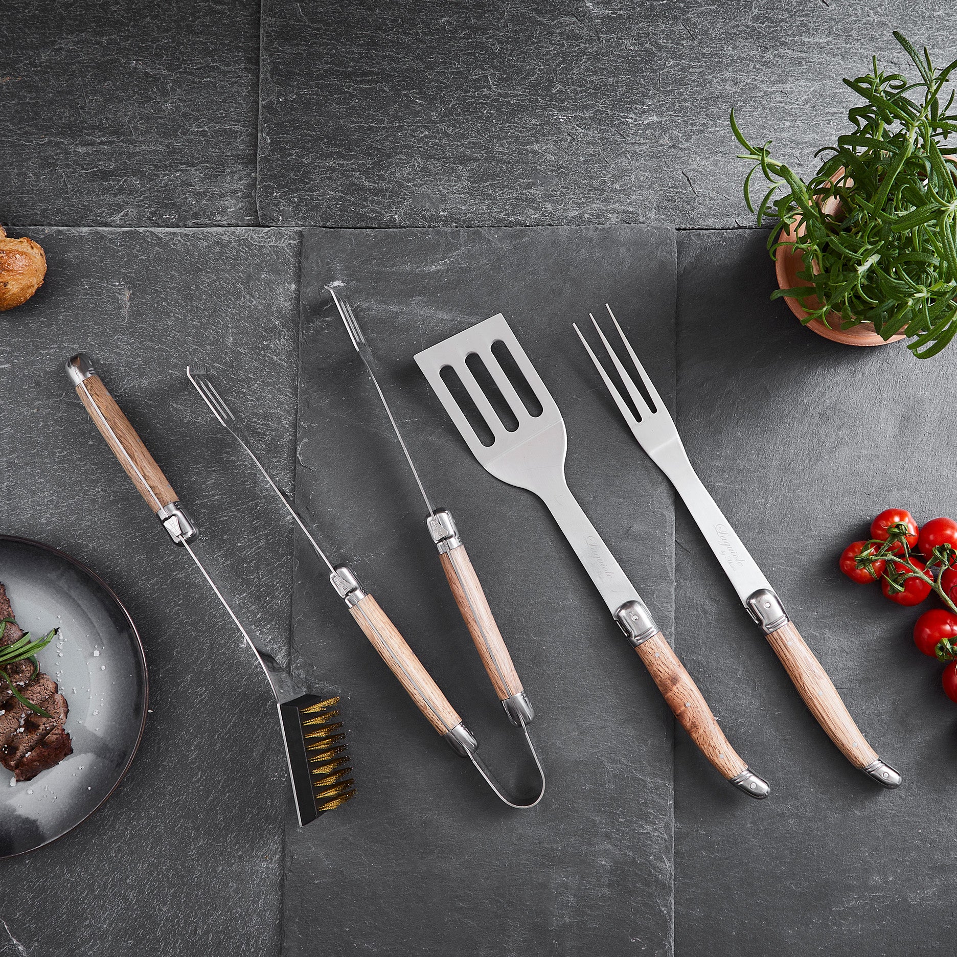 Grillsæt 4 dele egetræ